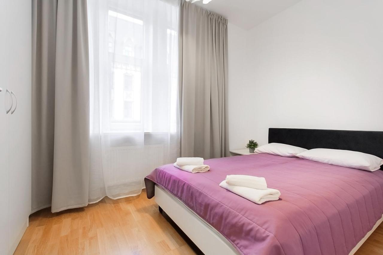 Residential Barona Apartments In Riga Centre Bagian luar foto
