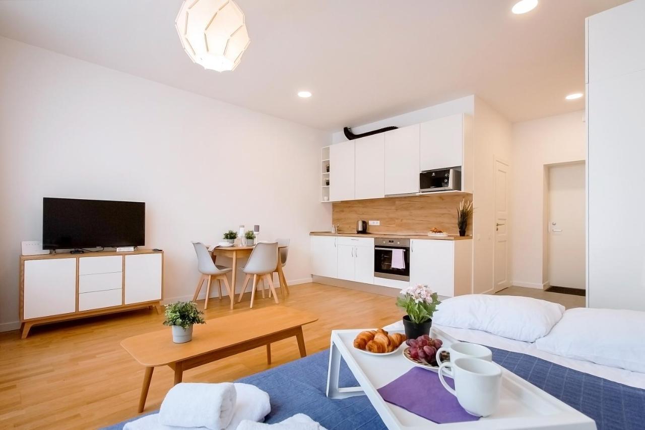 Residential Barona Apartments In Riga Centre Bagian luar foto