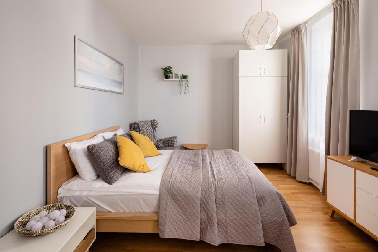 Residential Barona Apartments In Riga Centre Bagian luar foto